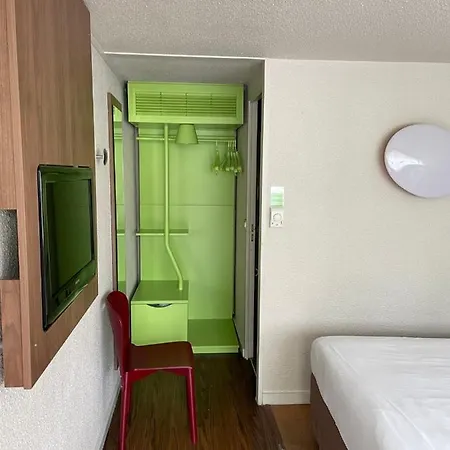 Hotel Campanile 3*