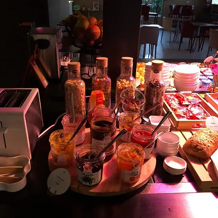 Campanile Hotel 3*