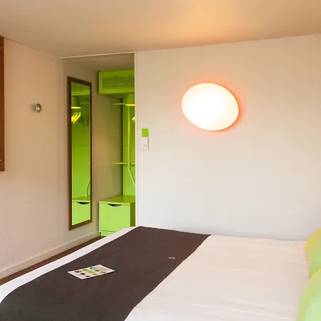Campanile Nature - Sud Aeroport Hotel Poitiers
