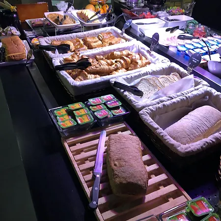 Campanile 3* Poitiers