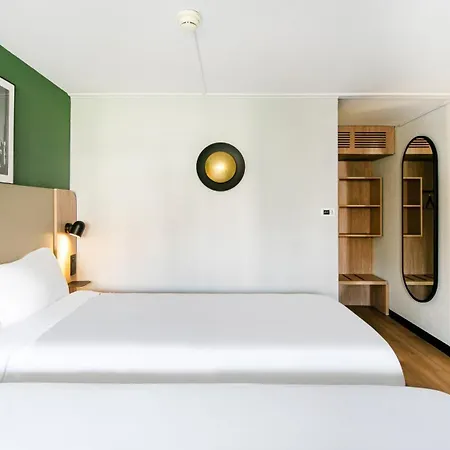 Campanile Nature - Sud Aeroport 3*