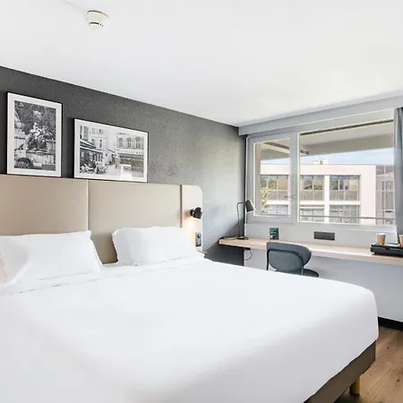 Campanile Nature - Sud Aeroport 酒店 3*