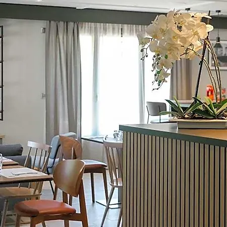 Campanile Nature - Sud Aeroport Hotel
