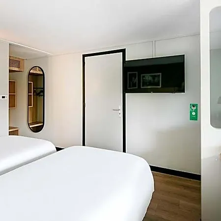 Campanile Nature - Sud Aeroport Hotel