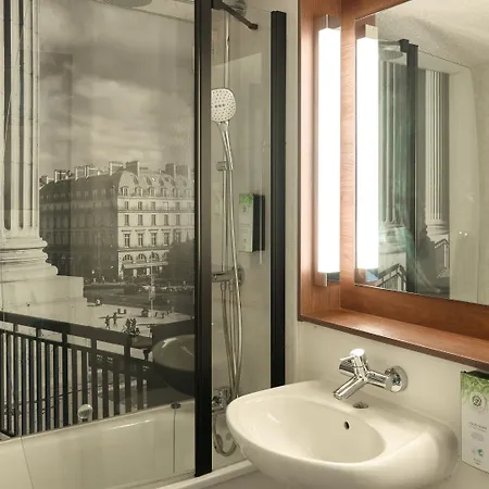 Hotel Campanile Nature - Sud Aeroport 3*