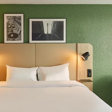 Campanile Nature - Sud Aeroport 3*