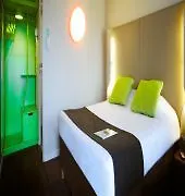ホテル Campanile Nature - Sud Aeroport 3*