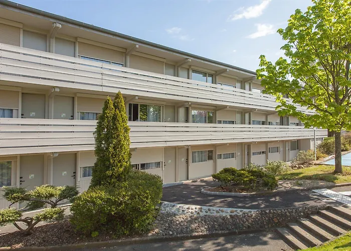 Hotel Campanile Nature - Poitiers Sud Aeroport Poitiers