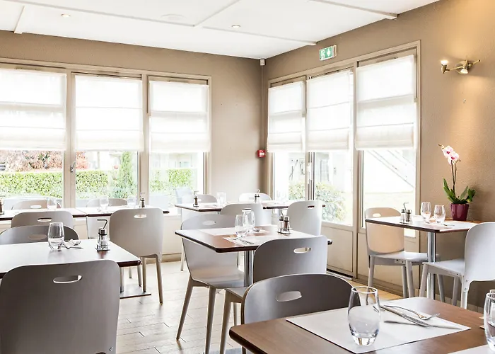 Campanile Nature - Poitiers Sud Aeroport Hotel Poitiers