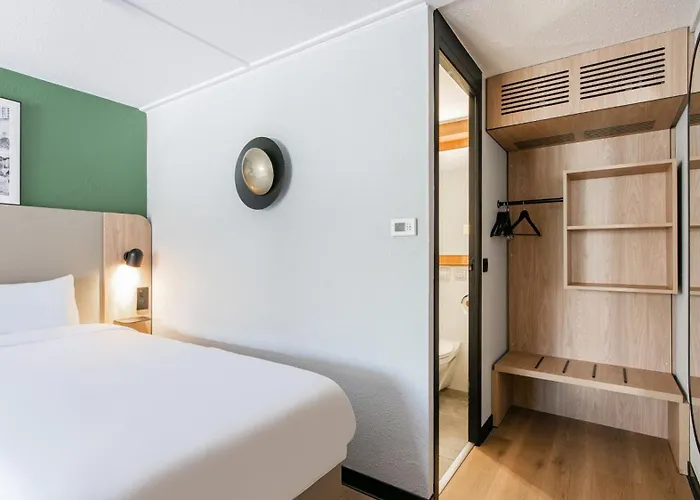 Campanile Nature - Poitiers Sud Aeroport